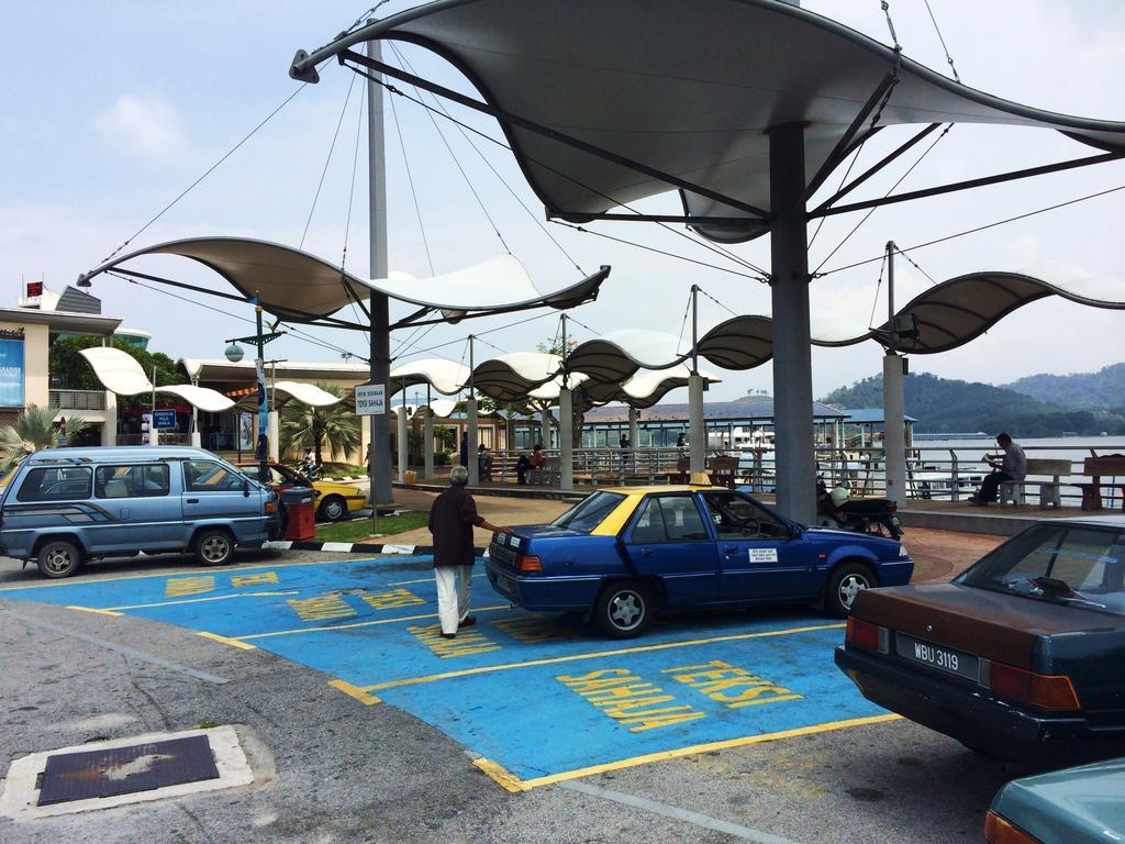 Galaxy Inn Lumut Exterior foto
